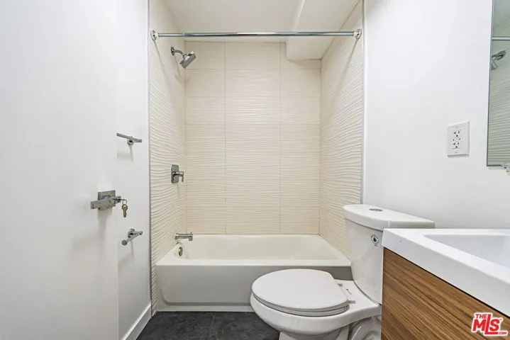 4626 Wall Street, Los Angeles, California 90011