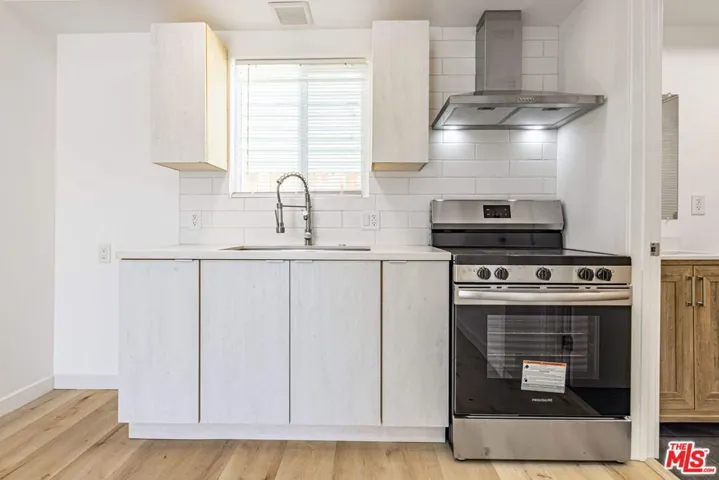 4626 Wall Street, Los Angeles, California 90011