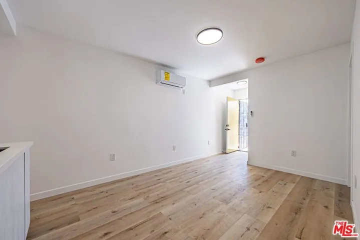 4626 Wall Street, Los Angeles, California 90011