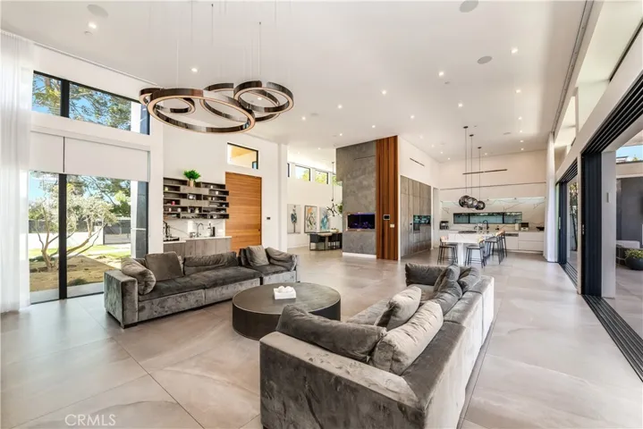 5510 Ethel, Sherman Oaks, California 91401