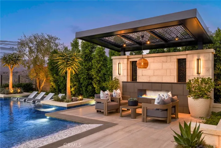 Outdoor Firepit