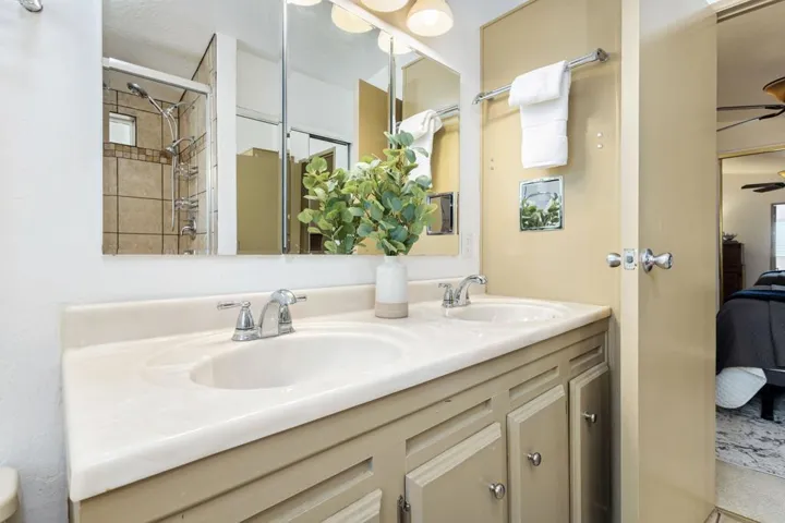73450 Country Club Dr., spc 40