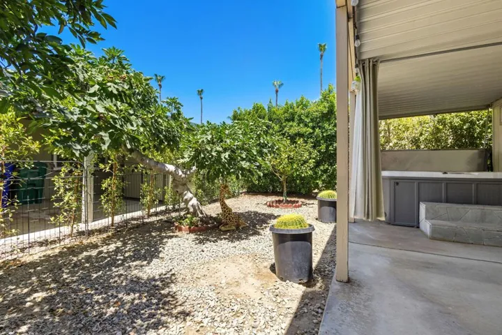 73450 Country Club Dr., spc 40