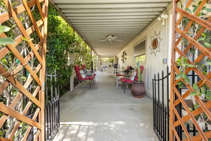 73450 Country Club Dr., spc 40