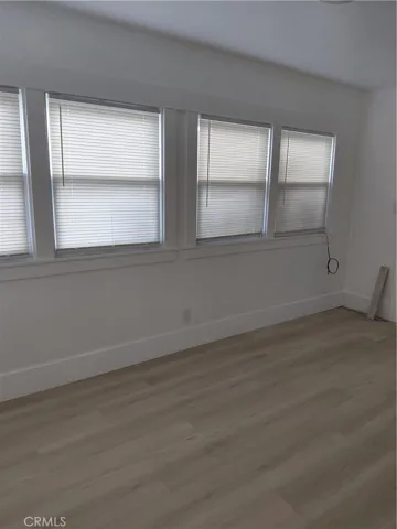 BEDROOM WITH LOTS OF LIGHT