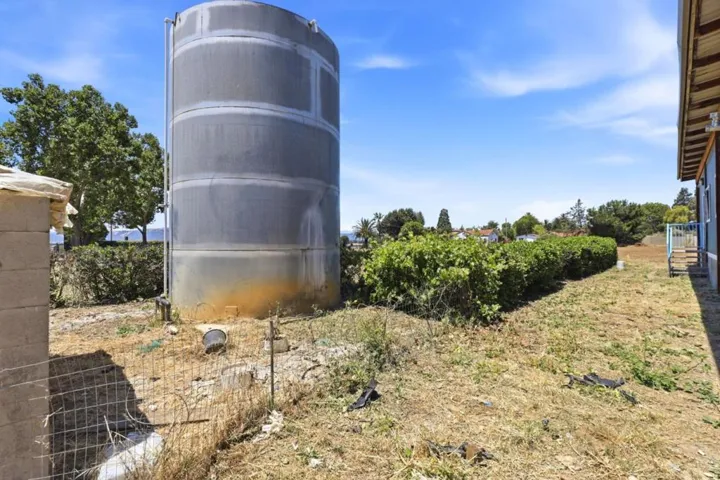 3065 Pacheco Pass Highway, Gilroy, California 95020