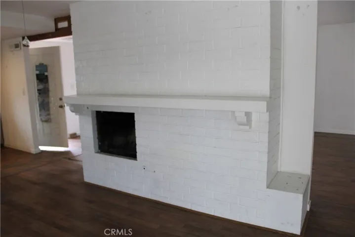 2306 Redlands, Newport Beach, California 92660