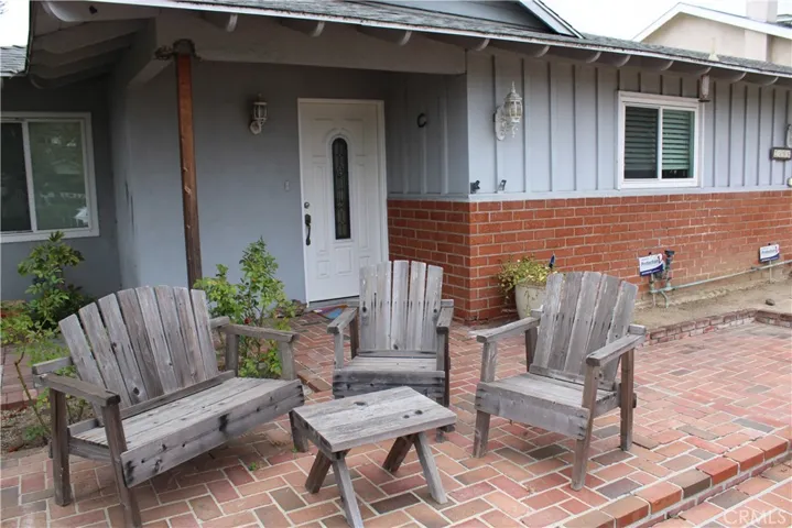 2306 Redlands, Newport Beach, California 92660