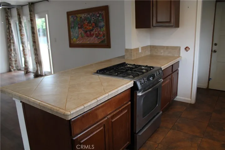 2306 Redlands, Newport Beach, California 92660