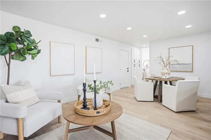 3209 S Diamond, Santa Ana, California 92704