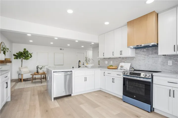 3209 S Diamond, Santa Ana, California 92704