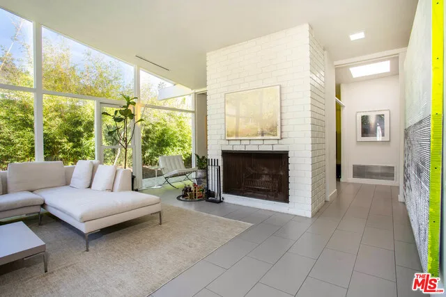 7561 Lolina Lane, Los Angeles, California 90046