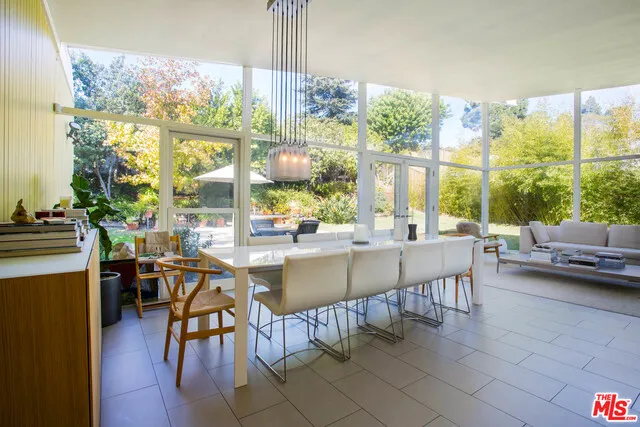 7561 Lolina Lane, Los Angeles, California 90046