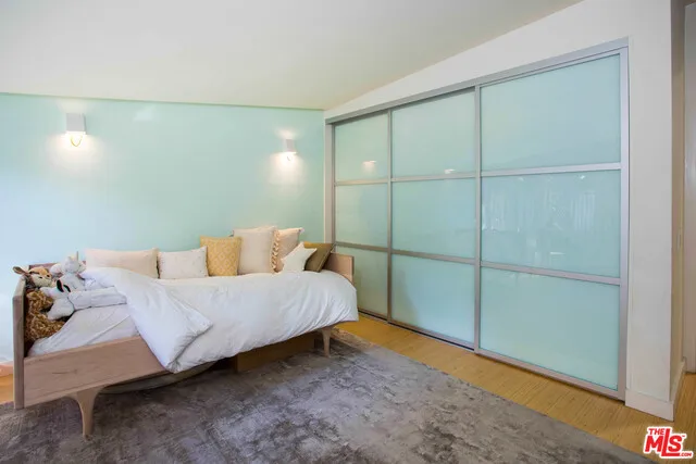 7561 Lolina Lane, Los Angeles, California 90046