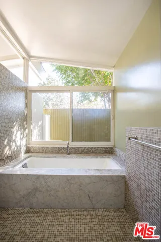 7561 Lolina Lane, Los Angeles, California 90046