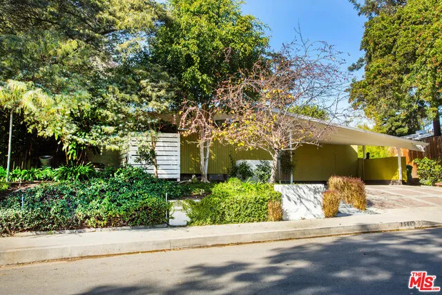 7561 Lolina Lane, Los Angeles, California 90046