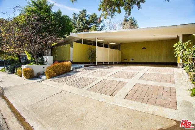 7561 Lolina Lane, Los Angeles, California 90046
