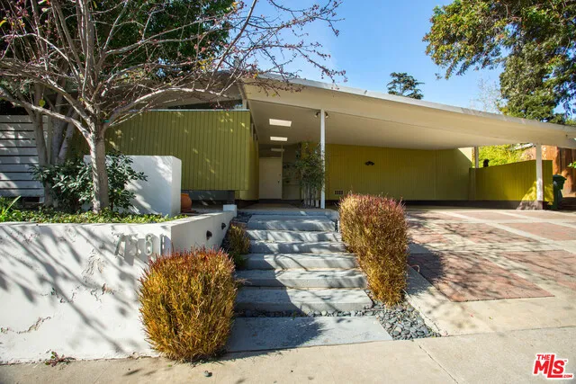 7561 Lolina Lane, Los Angeles, California 90046