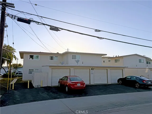 2976 Royal Palm, Costa Mesa, California 92626