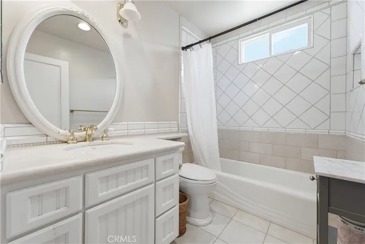 Upstairs bathroom