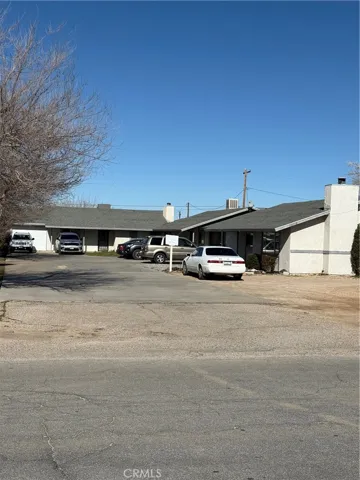 20958 Nisqually Road, Apple Valley, California 92308