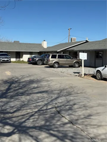 20958 Nisqually Road, Apple Valley, California 92308