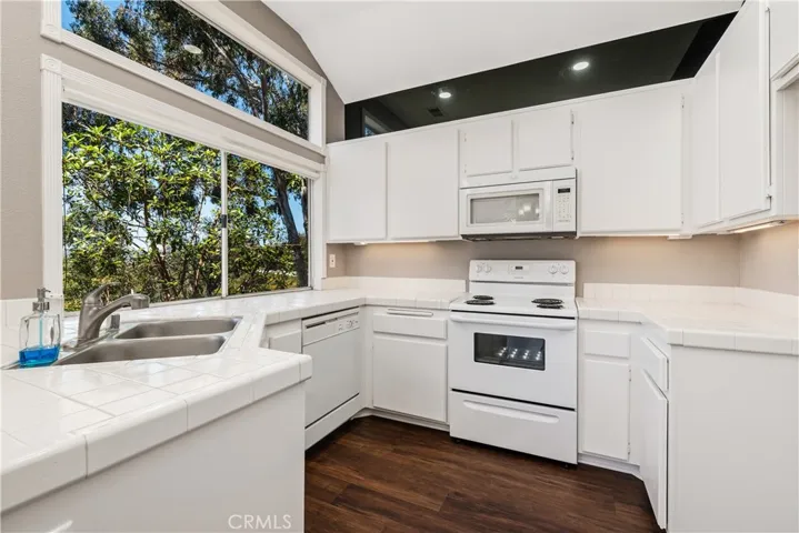 17 Glen Cove 2, Laguna Niguel, California 92677