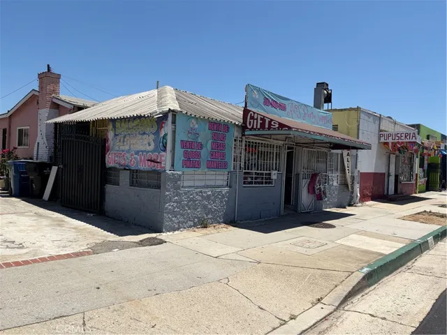 11116 S Prairie, Inglewood, California 90303