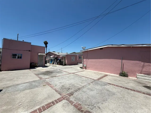 11116 S Prairie, Inglewood, California 90303