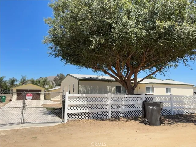 20301 Iron Horse, Nuevo, California 92567