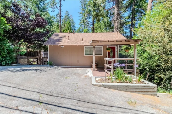 23716 Shady, Crestline, California 92325