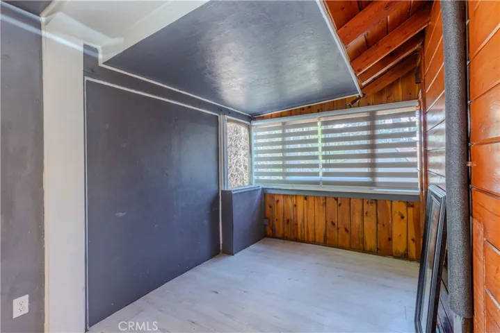 23716 Shady, Crestline, California 92325