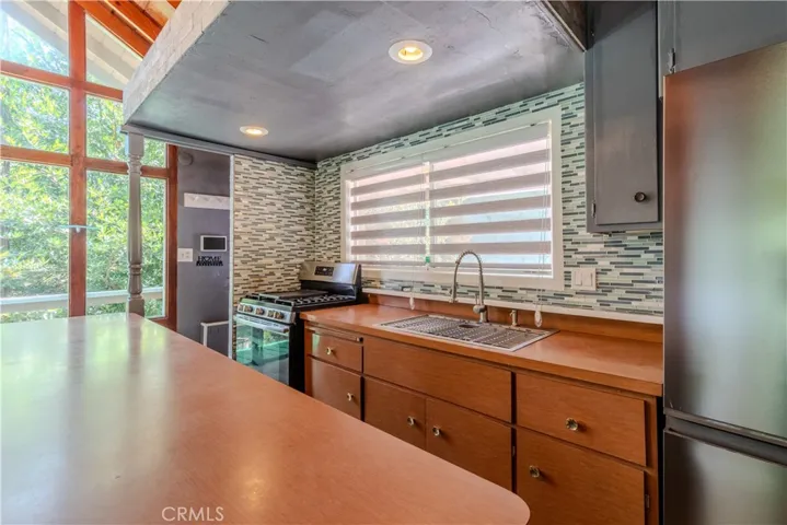 23716 Shady, Crestline, California 92325