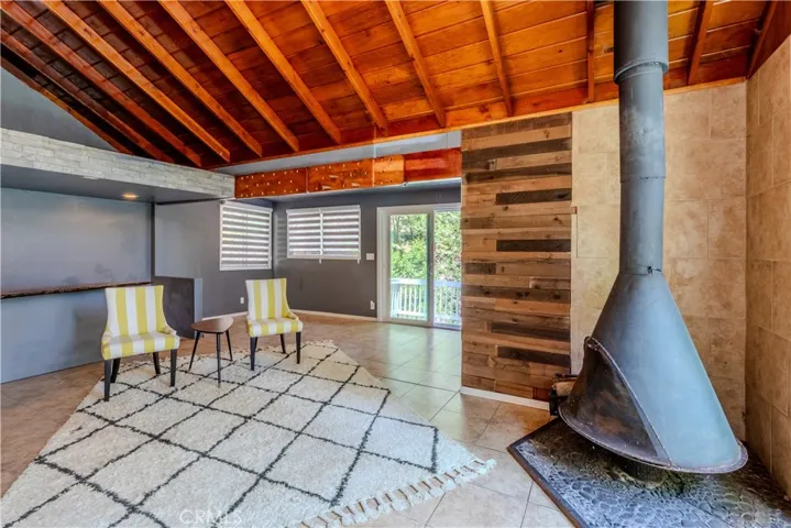 23716 Shady, Crestline, California 92325