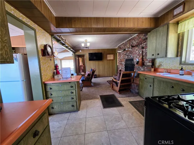 38542 N Shore, Fawnskin, California 92333