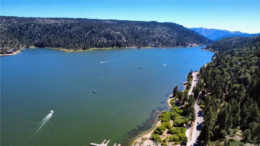 38542 N Shore, Fawnskin, California 92333