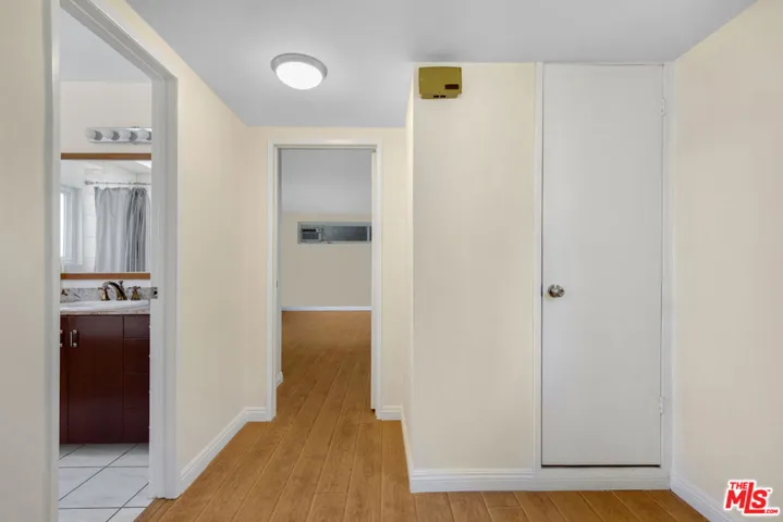 8824 Wonderland Avenue, Los Angeles, California 90046