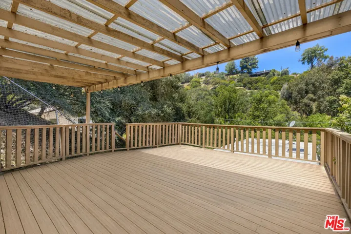 8824 Wonderland Avenue, Los Angeles, California 90046