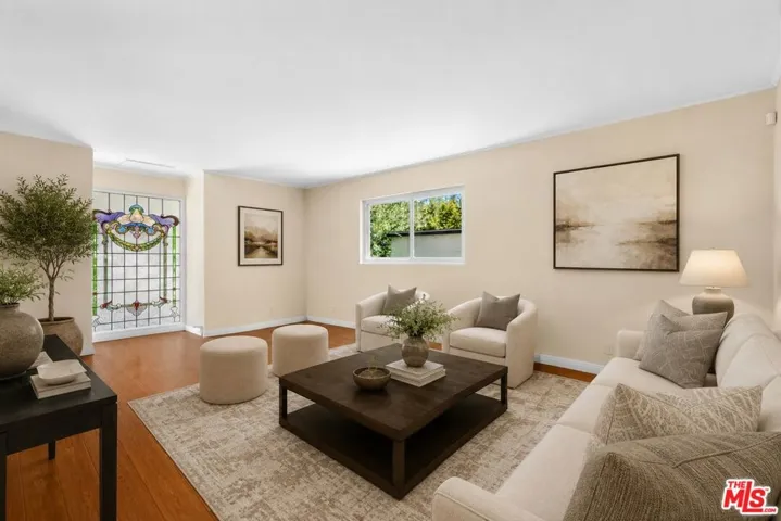8824 Wonderland Avenue, Los Angeles, California 90046