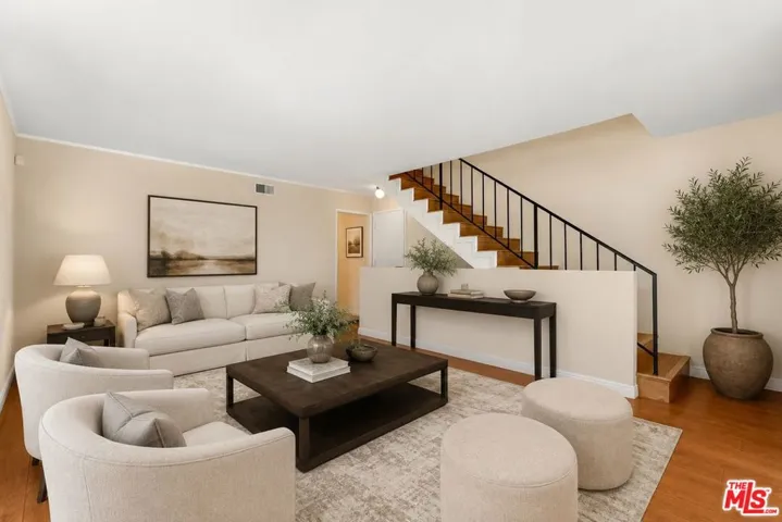 8824 Wonderland Avenue, Los Angeles, California 90046