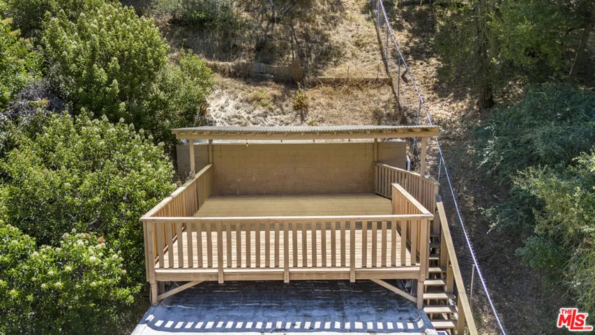 8824 Wonderland Avenue, Los Angeles, California 90046