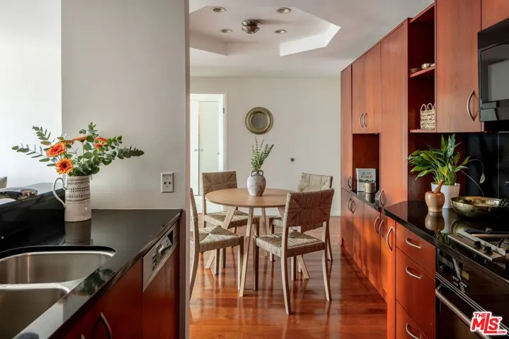 1230 Horn Avenue 728, West Hollywood, California 90069