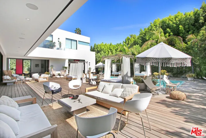 9570 Sunset Boulevard, Beverly Hills, California 90210