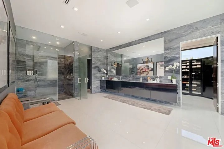 9570 Sunset Boulevard, Beverly Hills, California 90210