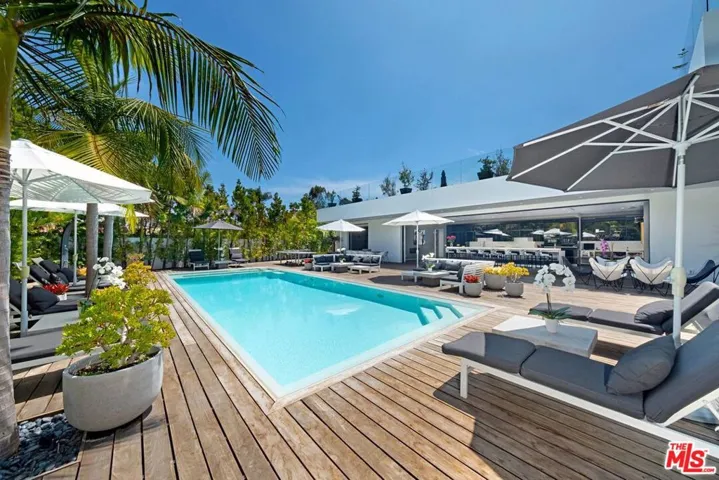 9570 Sunset Boulevard, Beverly Hills, California 90210