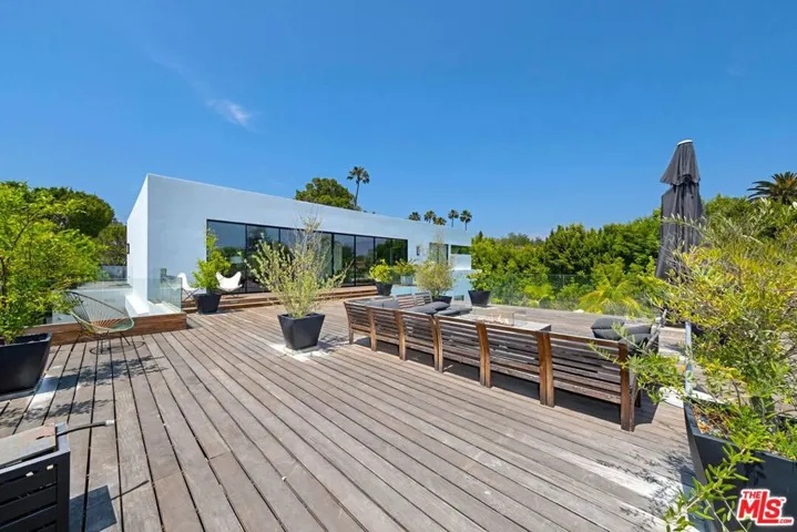 9570 Sunset Boulevard, Beverly Hills, California 90210
