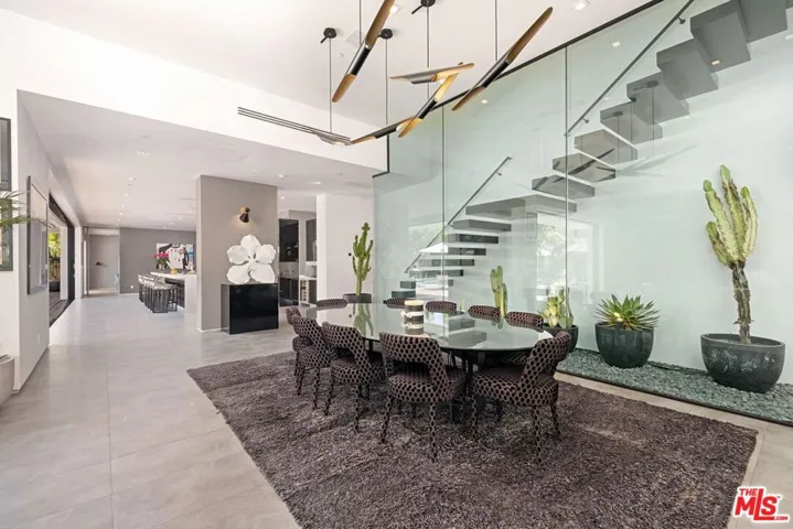 9570 Sunset Boulevard, Beverly Hills, California 90210