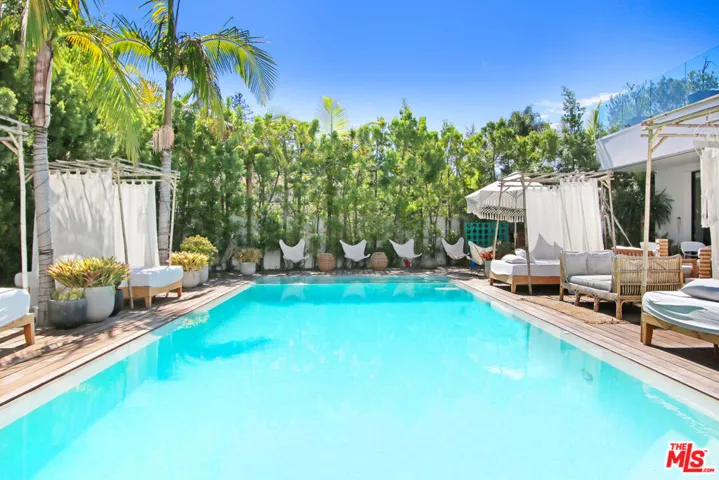 9570 Sunset Boulevard, Beverly Hills, California 90210