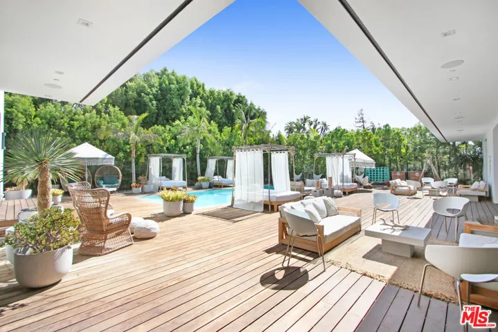 9570 Sunset Boulevard, Beverly Hills, California 90210