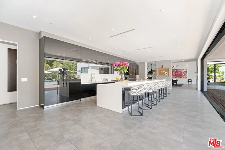 9570 Sunset Boulevard, Beverly Hills, California 90210